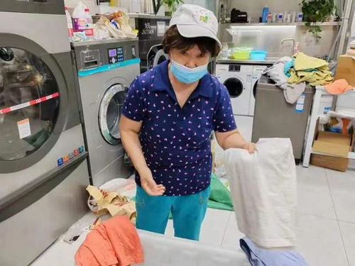 門頭溝洗衣工廠為災區捐贈衣服,京西志愿者連續兩日消毒整理